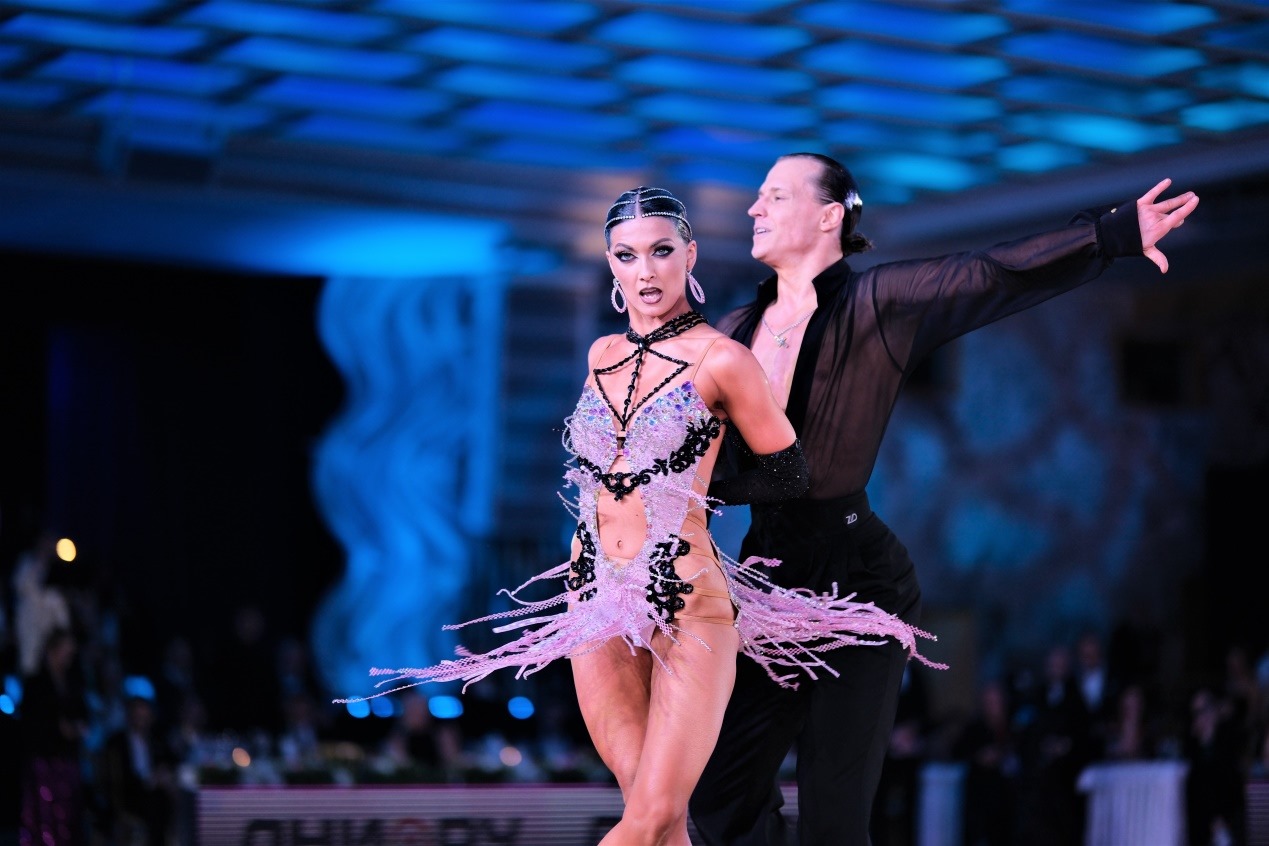 第七屆“克里姆林宮杯”國標(biāo)舞錦標(biāo)賽現(xiàn)場。于子恒攝