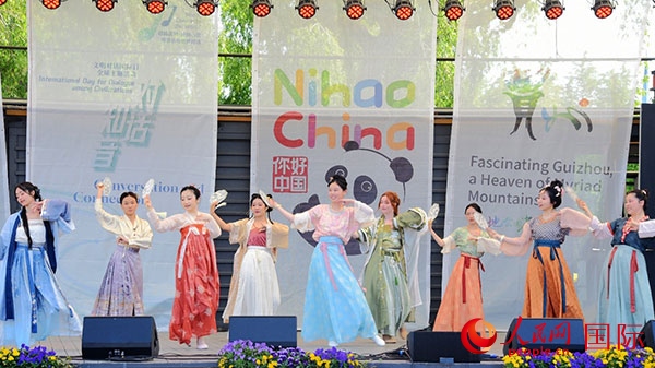 舞蹈《寄明月》。人民網(wǎng)記者 殷淼